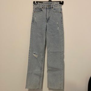 Divided by H&M Womens Jeans Size 0 Distressed Faded Blue Cut Off Cuff